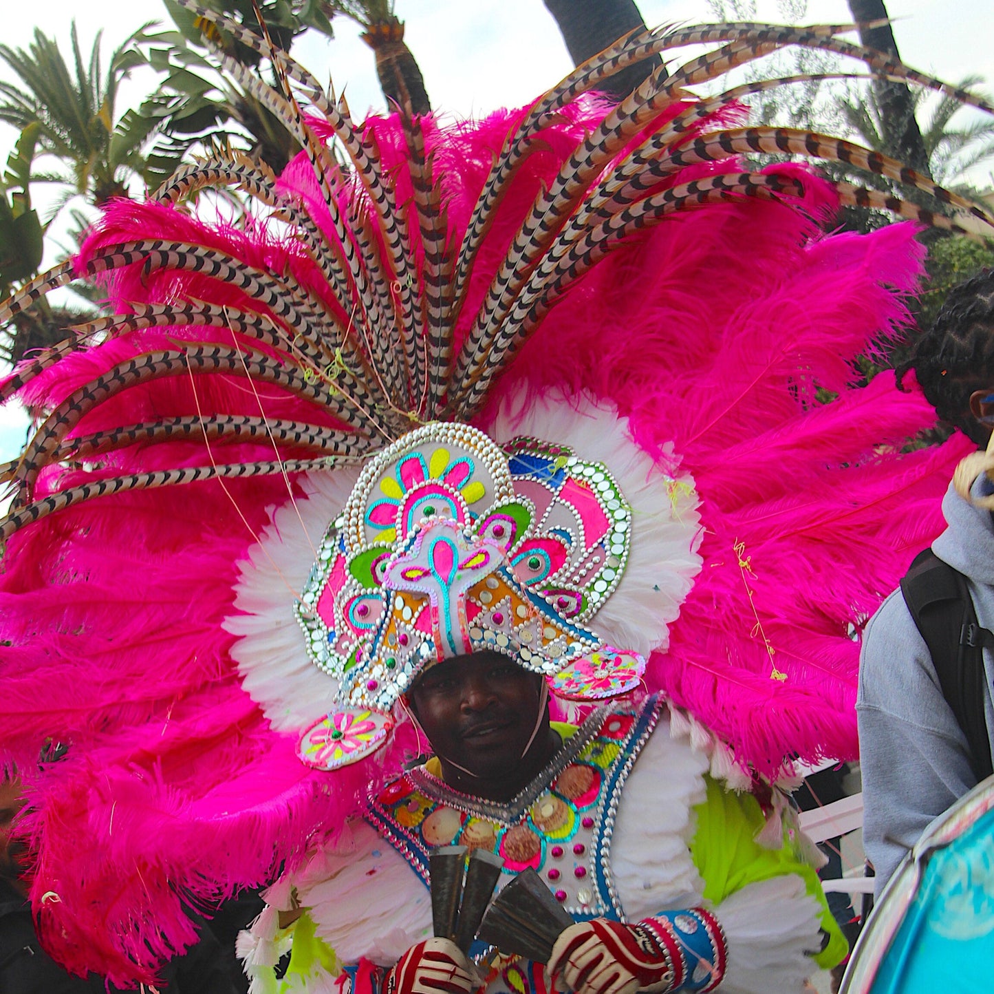 Giant "Commandos" Headdress
